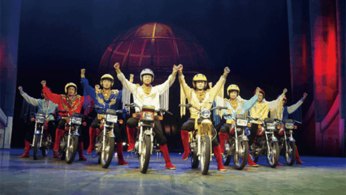 Beijing: Red Theatre Acrobatics Show Viewing Chinese Culture - Frequently Asked Questions