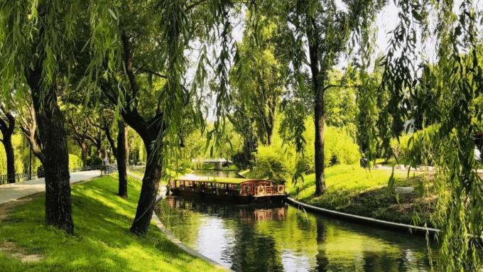 Beijing: Royal Combo ( Royal Cruise+Summer Palace) DIY Tour - Sightseeing Cruise