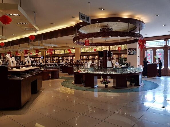 Beijing Street Breakfast Tour With Temple of Heaven and Pearl Market Visit - Good To Know