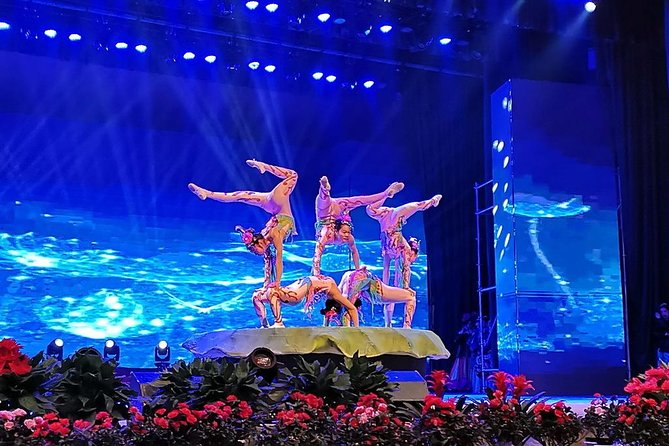 Beijing Traditional Hot Pot Dinner and VIP Seated Acrobatic Show - Key Points