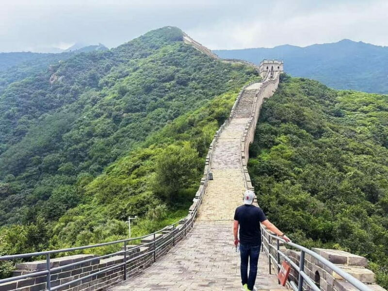 Beijing:Mutianyu/Badaling Great Wall Tour with VIP Fast Pass - An Overview of the Experience