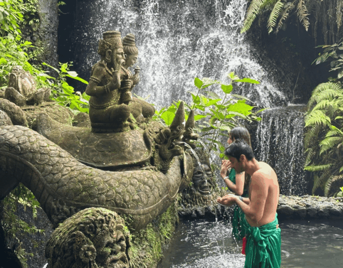 Beji Griya Waterfall: Bali Spiritual Holy Bath Experience - Taking in Balinese Traditions