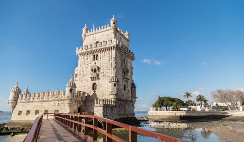 Belém Private Tour With Jeronimos Monastery + Panoramic City - Monument of the Discoveries