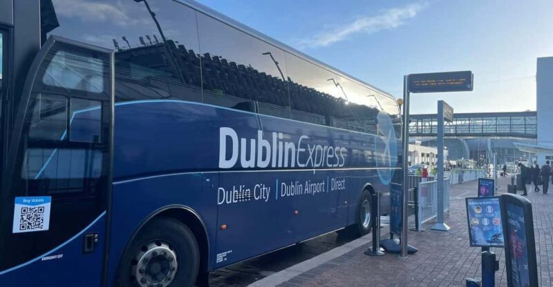 Belfast: Dublin Coach Transfer - Service Amenities and Accessibility
