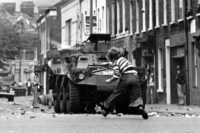 Belfast Political Tour-Conflicting Stories Walking Tour - Tour Inclusions and Accessibility