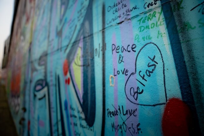 Belfast Troubles Political and Murals 2-hour Guided Taxi Tour - Exploring Iconic Mural Locations