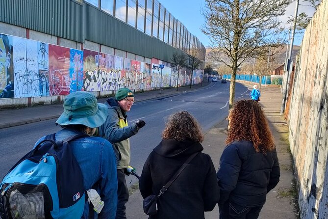 Belfast Troubles Tour: Walls and Bridges - Landmarks and Sights Along the Tour