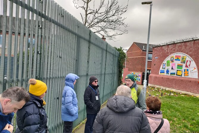Belfast Troubles Tour: Walls and Bridges - Fitness Level and Accessibility Requirements