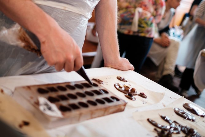 Belgian Chocolate Workshop in Bruges - Group Size and Policies