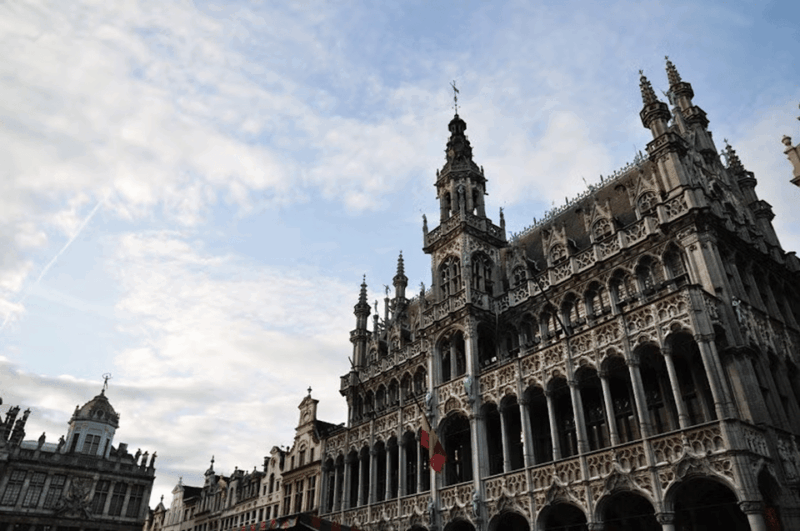 Belgium: Discover the Best of Brussels on Our Guided Tour - Explore the Grand Place