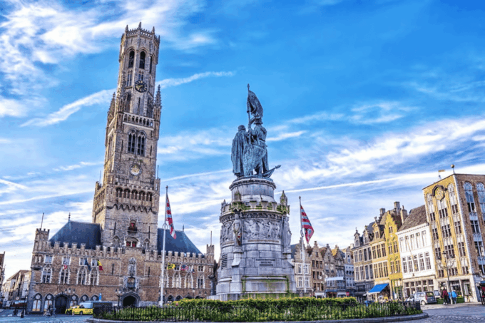 Belgium: Guided Tour of Bruges - Burg Square and Town Hall