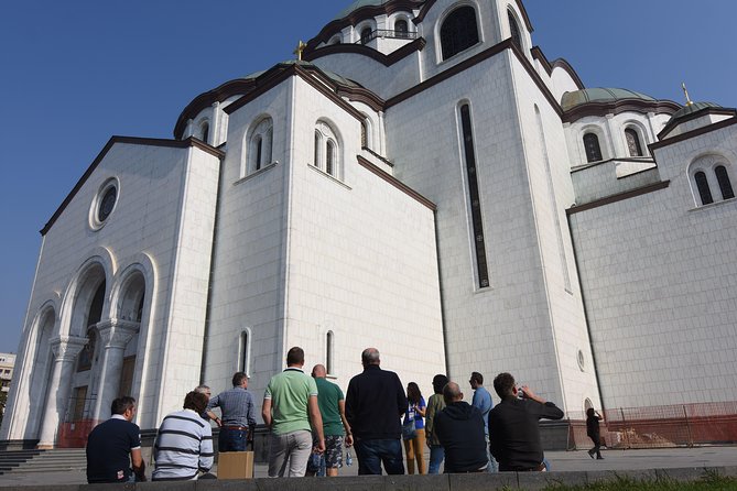 Belgrade Big Tour: Top Attractions and Belgrade Neighborhoods - Paying Tribute at the Monument to the Unknown Hero