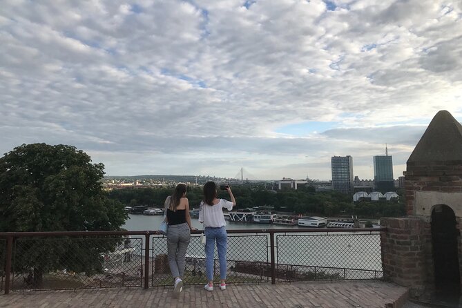 Belgrade Center Walking Tour With Rakija, Cocktails and Burgers - Guest Reviews