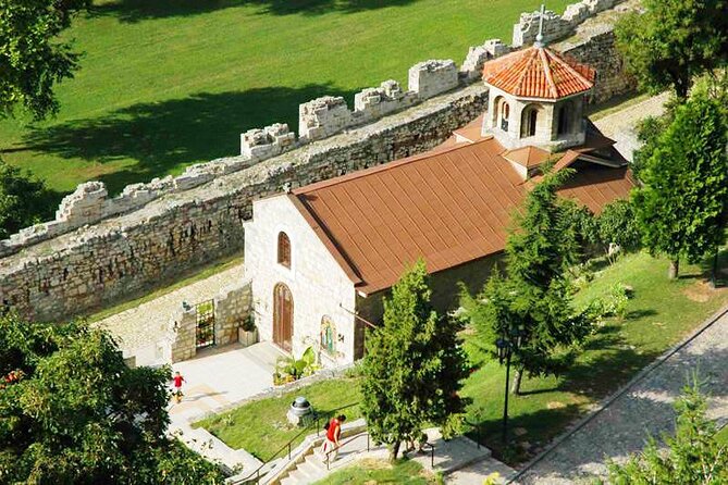 Belgrade Old City 2-Hour Walking Tour - Exploring Republic Square and Studentski Trg