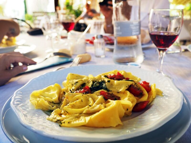 Bellagio: Cooking Class With Lunch With the Chef - Group Size and Languages
