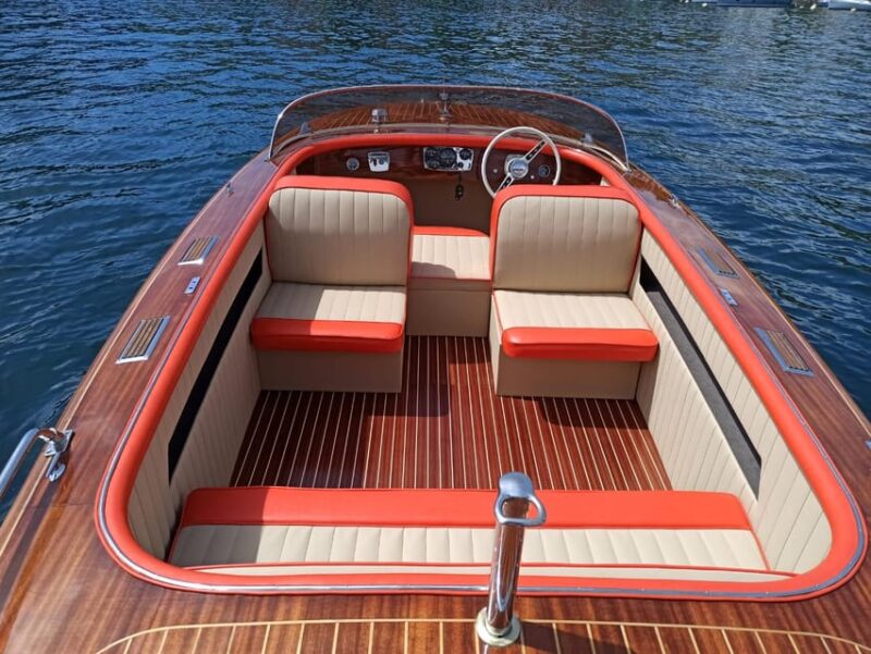 Bellagio/Menaggio: Private Trip on a Vintage Wooden Boat - Logistics and Meeting Points