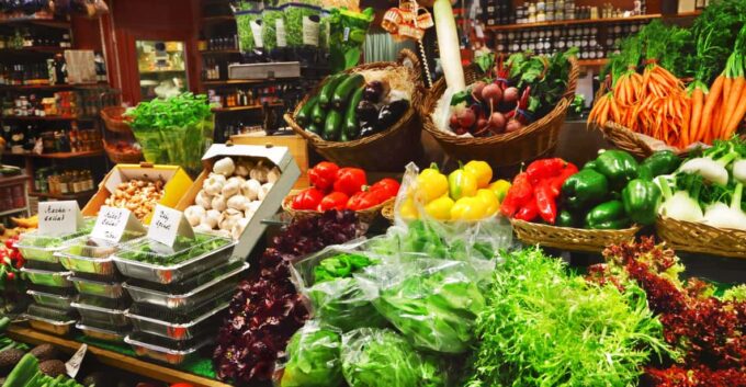 Belluno: Market & Private Cooking Class at a Locals Home - Market Visit