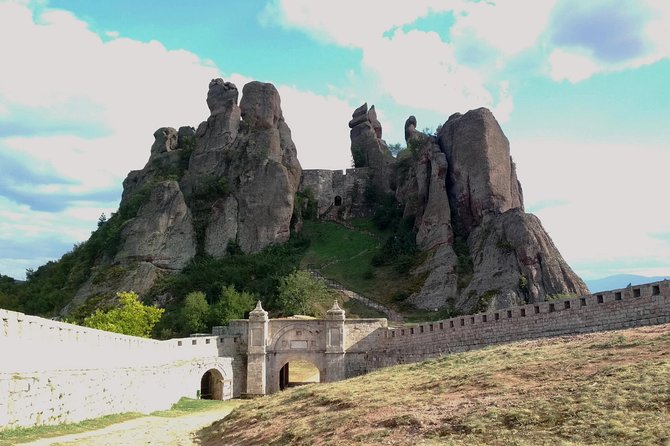 Belogradchik Fort and Venetsa Cave - Cancellation Policy Details