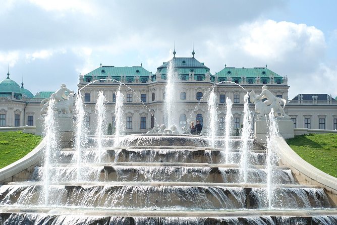 Belvedere Palace 2.5-Hour Small-Group History Tour in Vienna - Professional Art Historian Guide