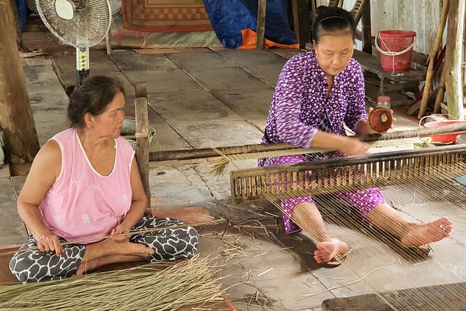 Ben Tre Half Day Tour With Scooter and Sailboat and Mekong Food - Informative Guides