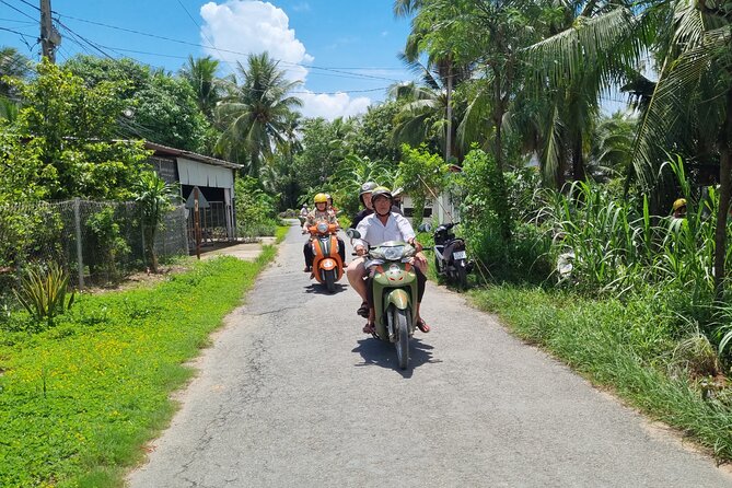 Ben Tre Mekong Zig Zag: Scooter, Sailboat, and Food (Full Day) - Motorbike/Tuktuk Drives