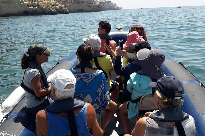 Benagil Cave and Marinha Beach Boat Tour From Portimao - Boat Specifications and Access