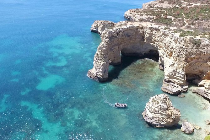 Benagil Cave and Marinha Beach Boat Tour From Portimao - Pickup and Meeting Point Details