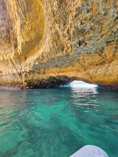 Benagil - Portimão - Private Boat Tour of Benagil Caves - Explore Magnificent Caves