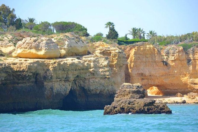 Benagil Secrets: Jeep and Boat Tour With Wine Tasting - Enjoying Local Culinary Delights