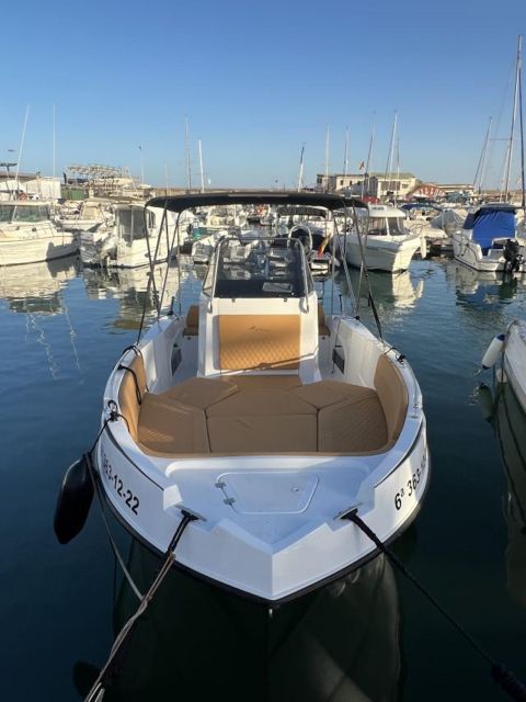 Benalmadena: Boat Rental in Malaga for Hours - Exploring Beaches and Marine Life