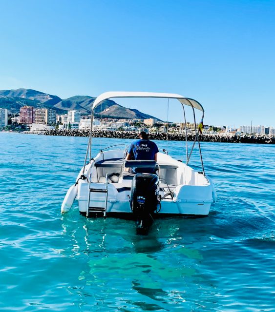 Benalmadena: Boat Rental Without a License - Key Points