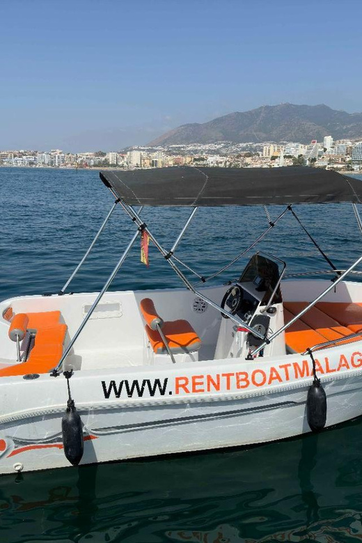 Benalmádena: Boat Rentals With No License Needed. - Key Points