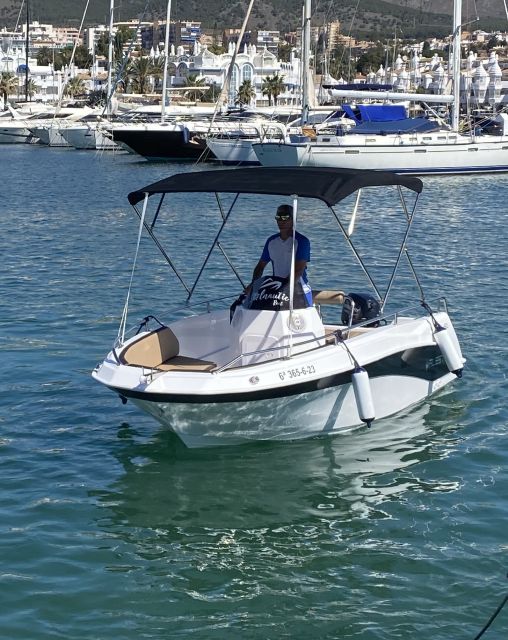 Benalmádena: Rent Boat Without License for Dolphin Watching - Boat Rental Pricing and Policies