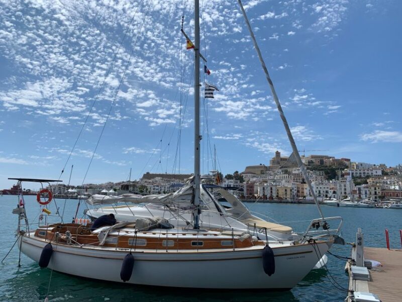 Benalmádena: Small Group Sailing Trip Along Costa Del Sol - Meeting and Accessibility