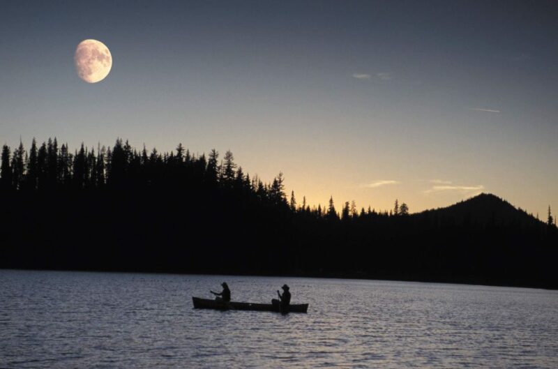 Bend: Moonlight and Starlight Canoe Tour - Key Points