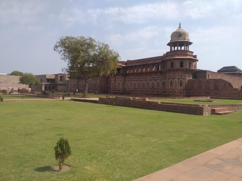 Bengaluru Agra Same Day Tour With Return Flights and Lunch - Experience Highlights