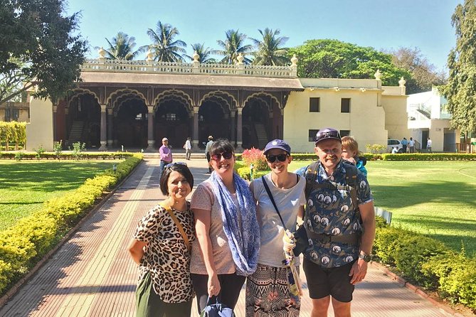 Bengaluru Pete City Market Half-Day Walking Tour - Group Size