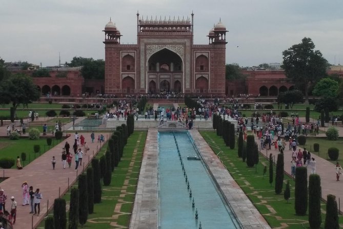 Bengaluru to Agra Taj Mahal Same Day Trip With Flights and Lunch - Accessibility for Travelers