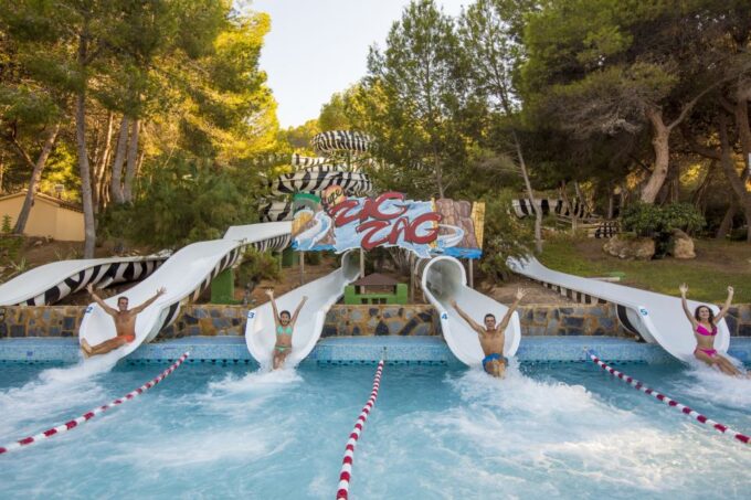 Benidorm: Aqualandia Entry W/Optional Mundomar Combo Ticket - Mundomar Marine and Animal Park