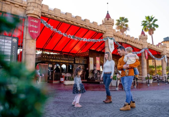 Benidorm: Magic Robín Hood Entry Ticket - Getting to the Resort