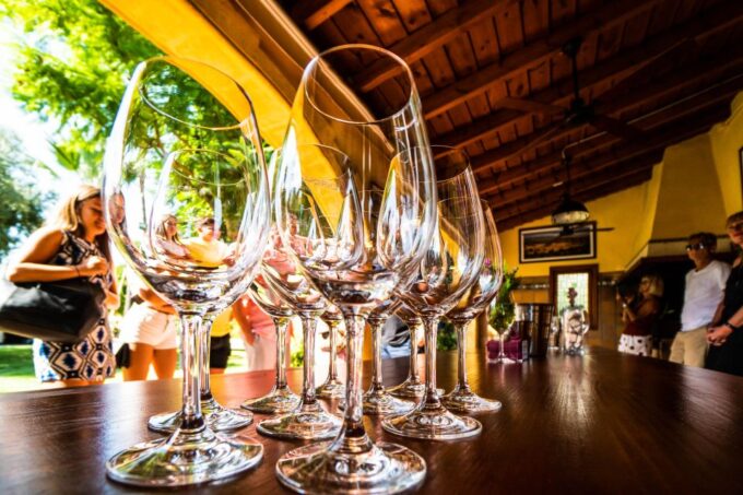 Benidorm: Private City Highlights Tour With Wine Tasting - Top Attractions in Benidorm