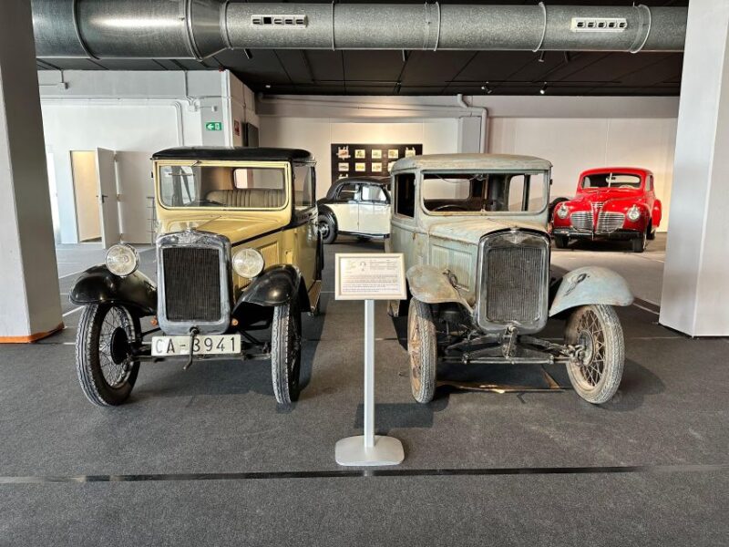 Benidorm: VIP Limousine Tour to Museo Del Motor - Included Amenities