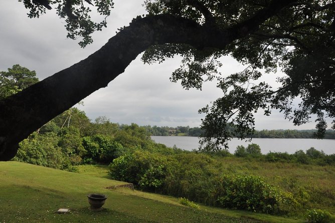 Bentota City Tour From Kalutara - Exploring Meetiyagoda Moonstones Mines