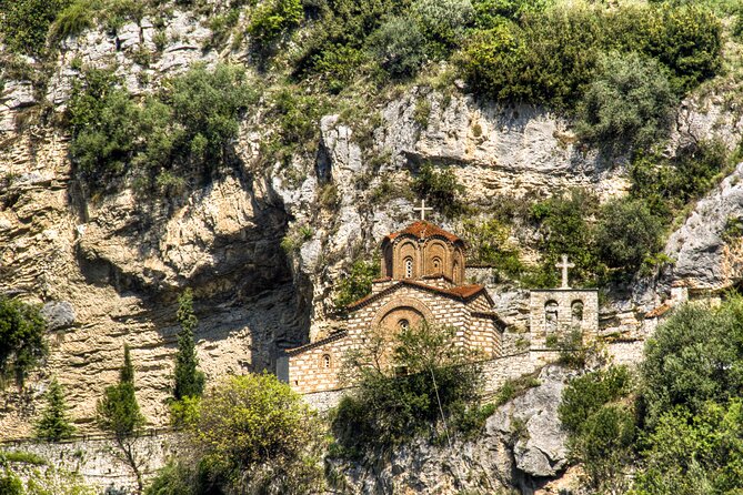 Berat Full-Day Tour From Durrës With English Speaking Guide - Key Points