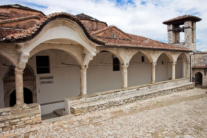 BERAT (UNESCO) - From Tirana - Hiking to Berats Panoramic Viewpoints