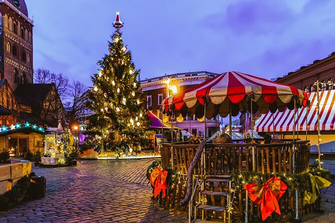 Berat's Christmas Magic: A Festive Walk - Admiring Berats Historic Architecture