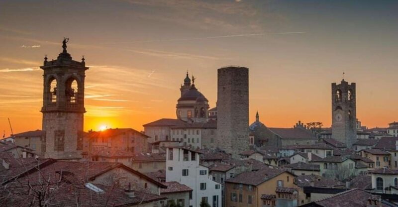 Bergamo : Highlights Private Walking Tour - Itinerary Highlights