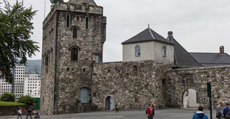 Bergen 3-Hour Self-Guided Audio Tour - Audio Guide Language and Meeting Point
