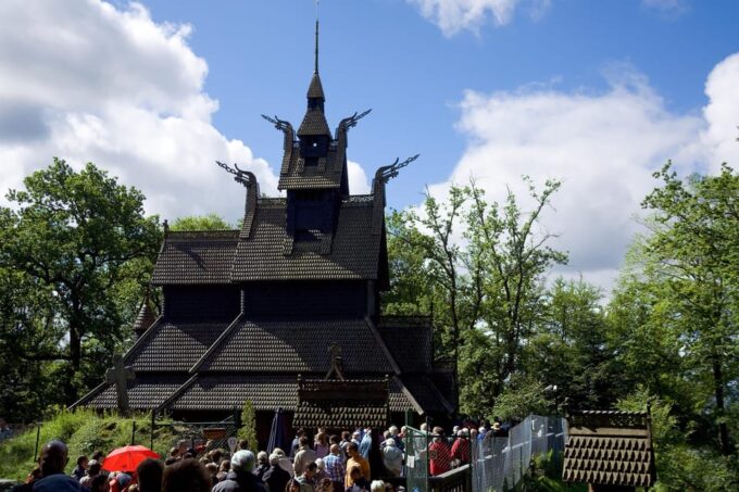 Bergen: Guided Car Tour With Old Bergen Museum & Fantoft … - Scenic Drive to Nordnes