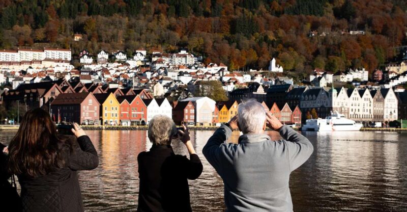 Bergen: Guided Minibus Tour With Photo Stops & Bryggen Tour - Sights Visited